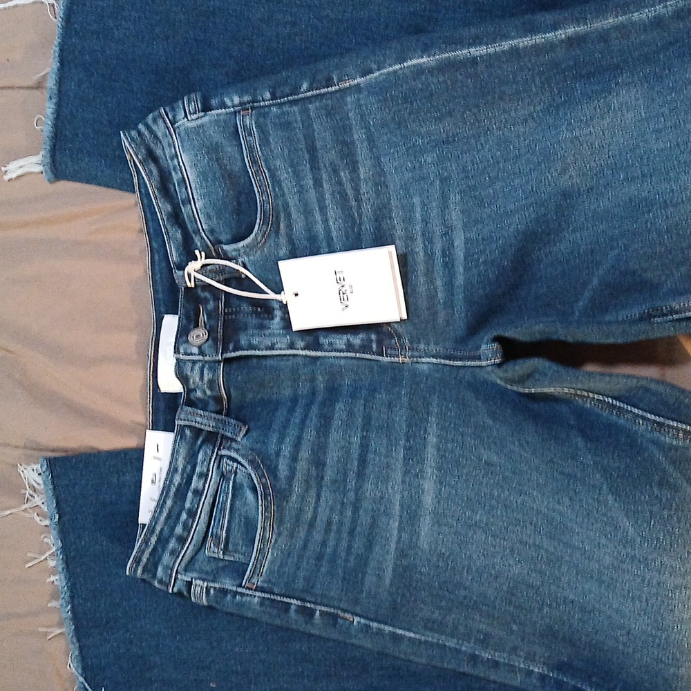 VERVET NWT HIGH RISE FLARE